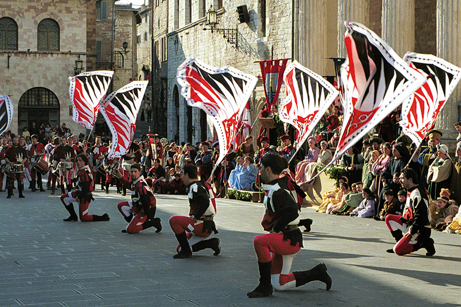 Sbandieratori Assisi 1998