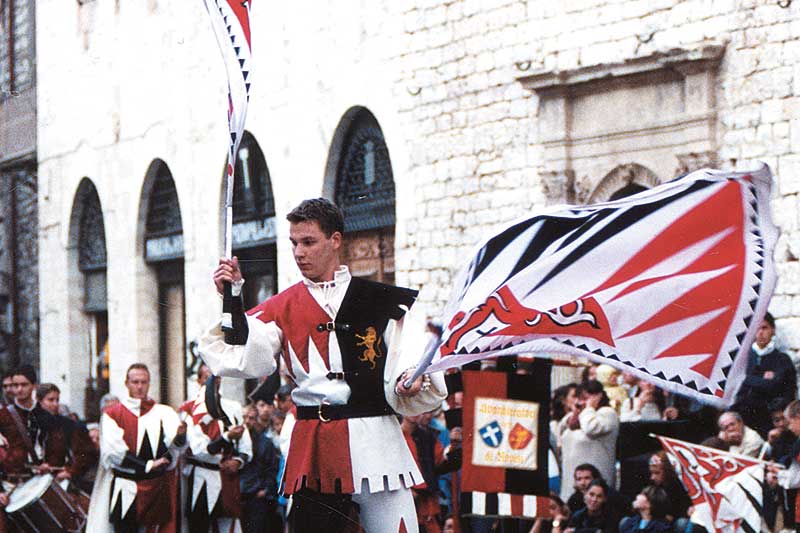 Il Giullare - Sbandieratori di Assisi